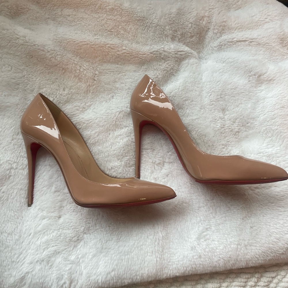 Louboutin Pigalle - 100mm Pumps - Sz 40